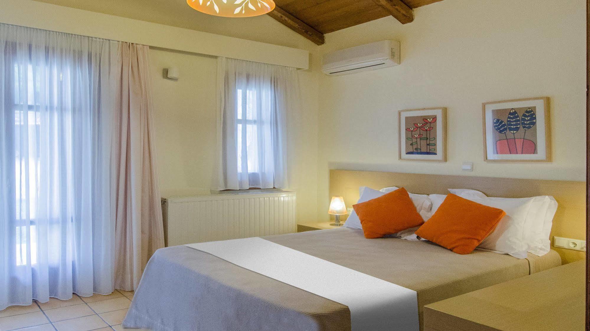 Kaminos Resort Límni Esterno foto