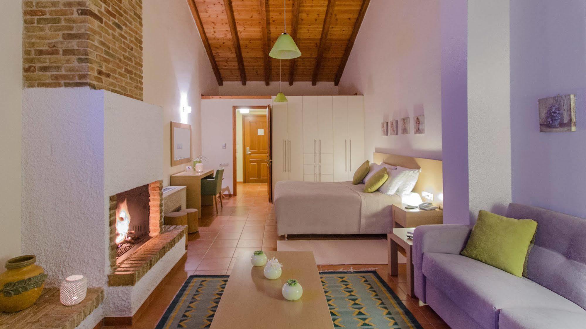 Kaminos Resort Límni Esterno foto