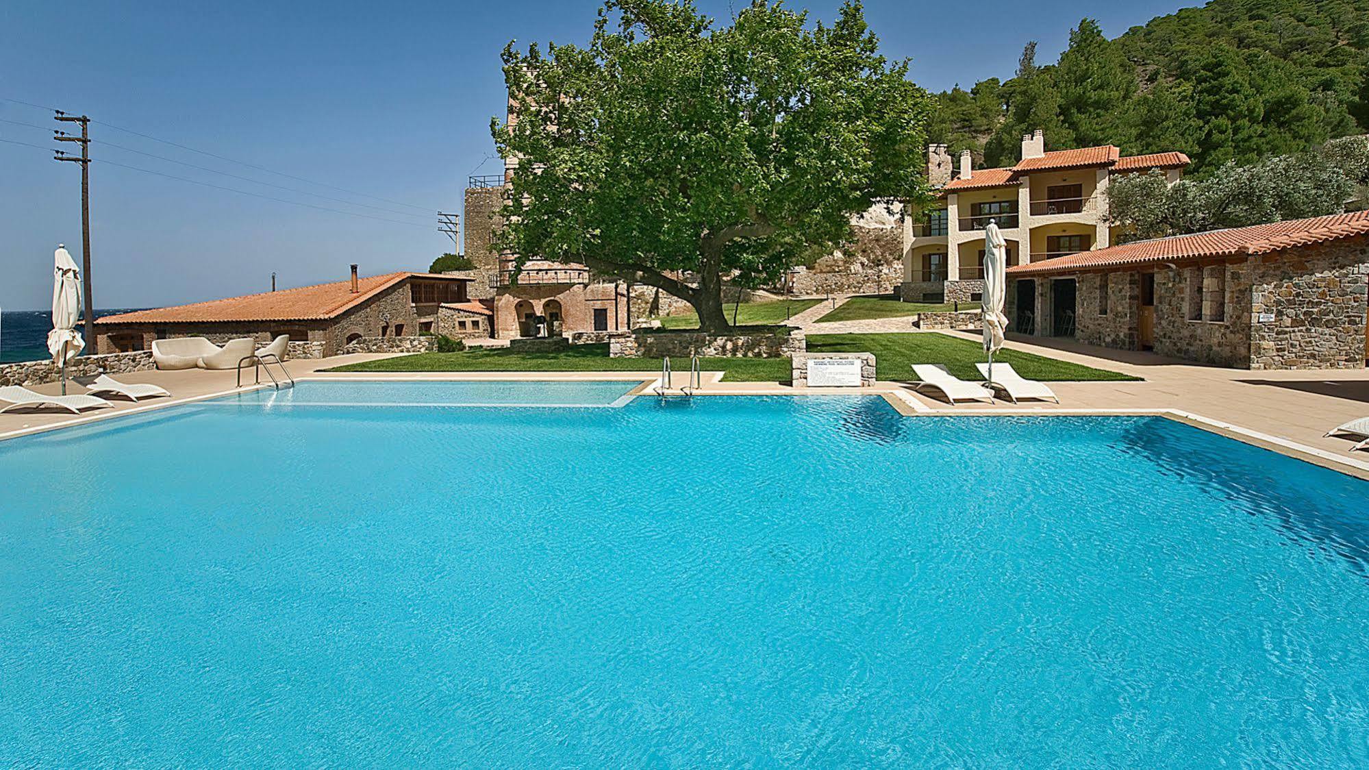 Kaminos Resort Límni Esterno foto