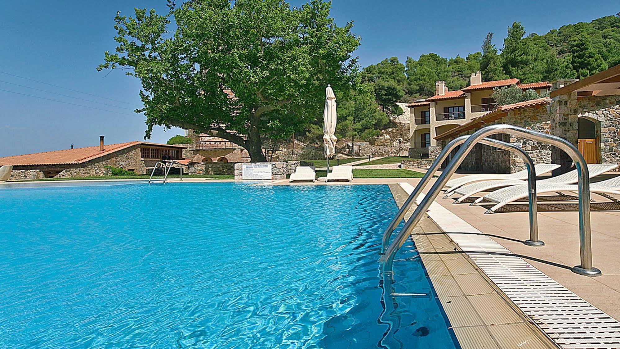 Kaminos Resort Límni Esterno foto